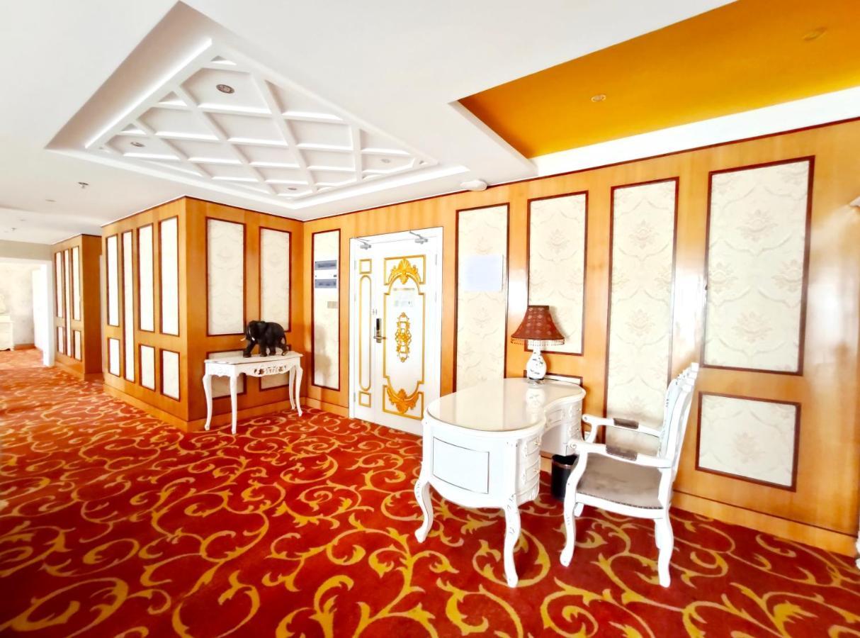 Golden Peacock Hotel Blantyre Esterno foto