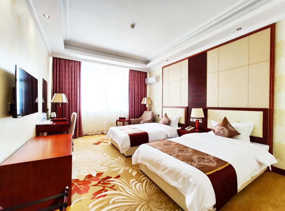 Golden Peacock Hotel Blantyre Esterno foto