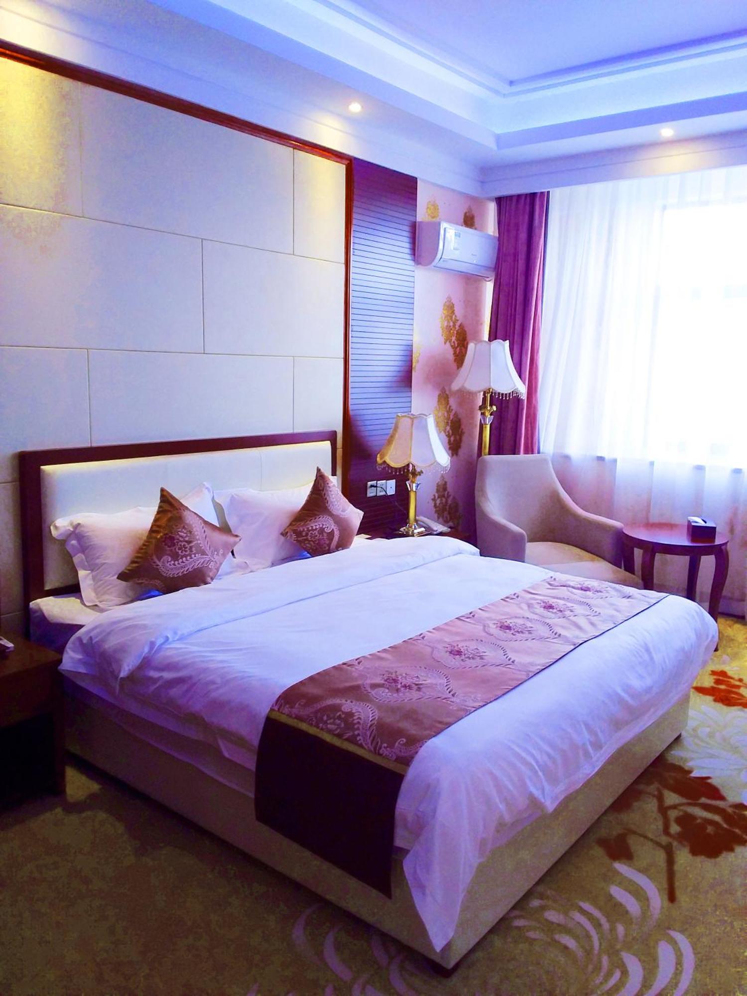 Golden Peacock Hotel Blantyre Esterno foto