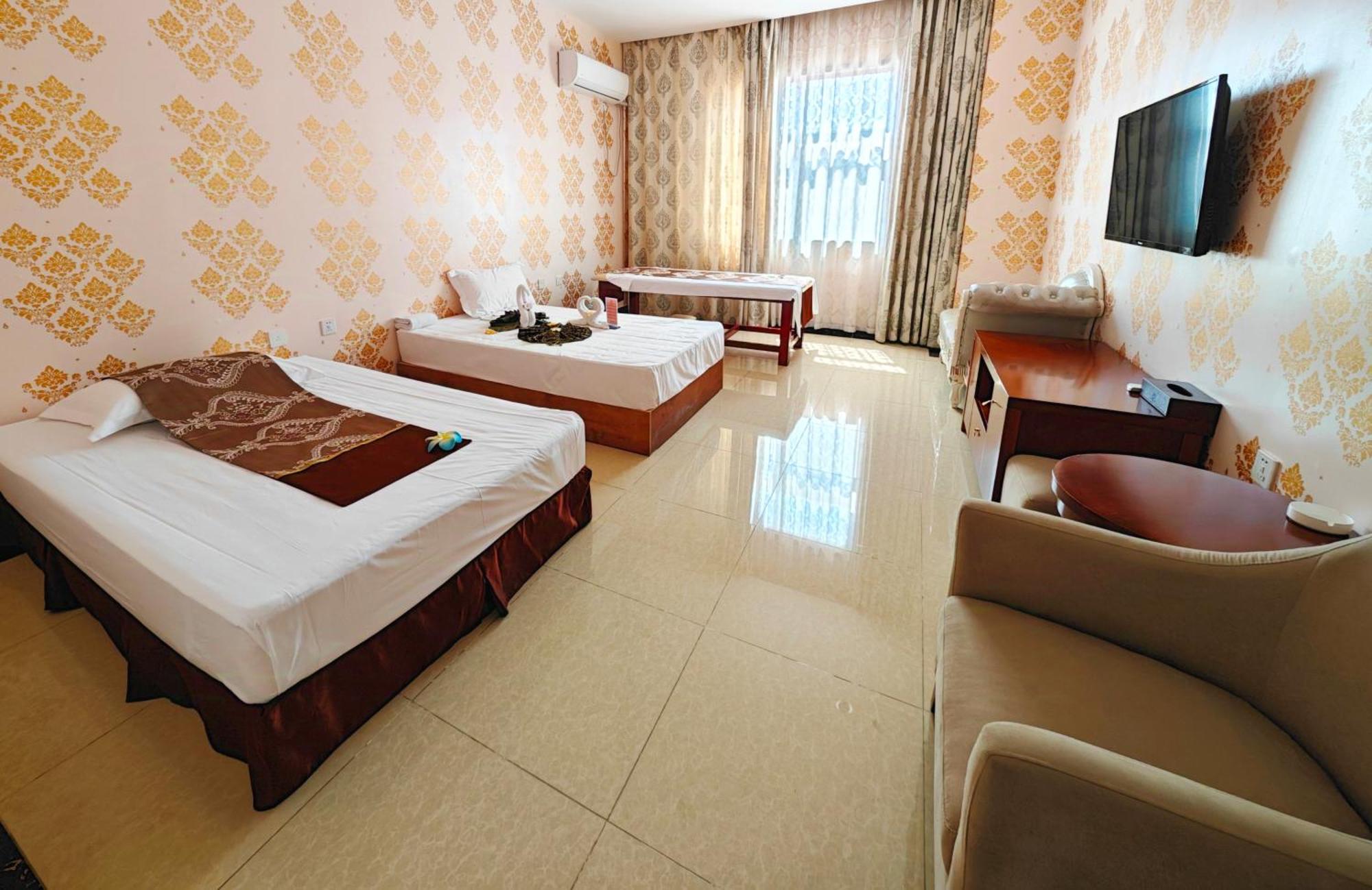 Golden Peacock Hotel Blantyre Esterno foto